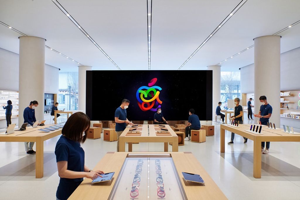 How Many Apple Stores Are There in The US & World