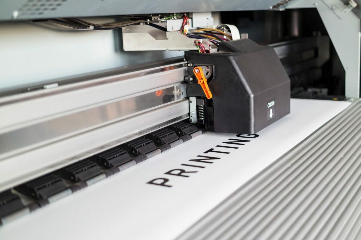 Benefits of Custom Vinyl Banner Printing for Business