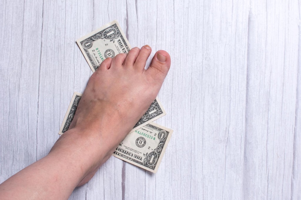 money with feet