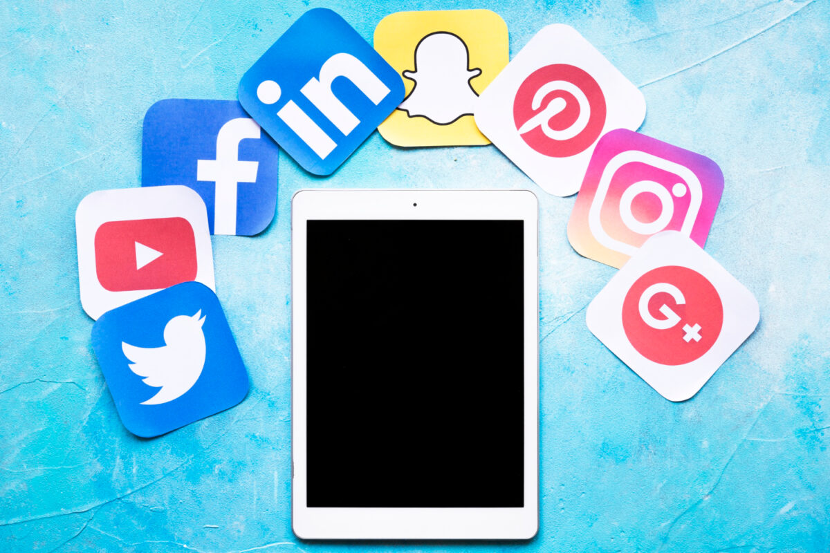 share content to social media platforms
