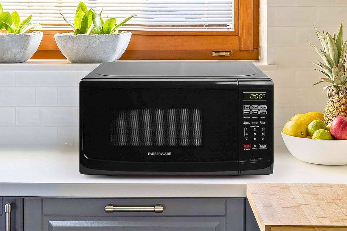 Amazon Basics Microwave