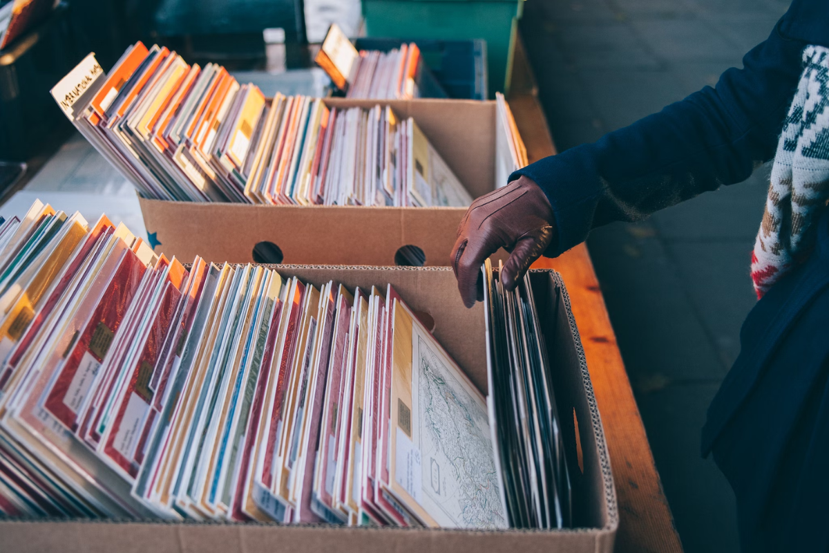 vinyl record boxes Subscription Box Business Ideas