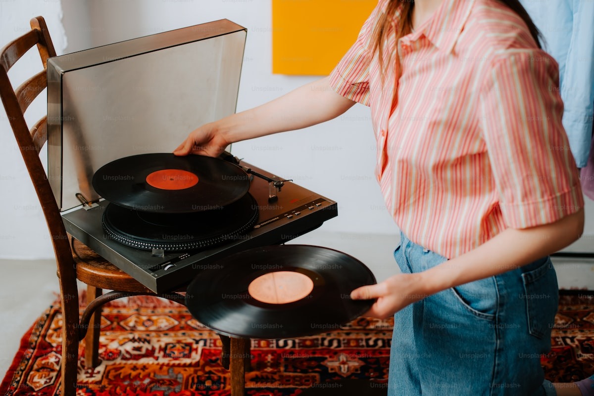 vinyl records Things to Resell For Profit