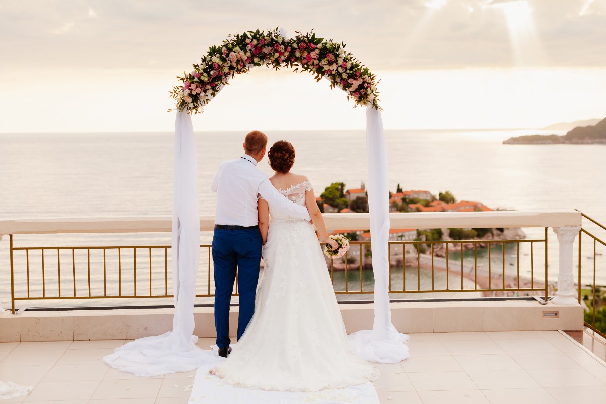Destination weddings make up 23% of the overall wedding industry market.