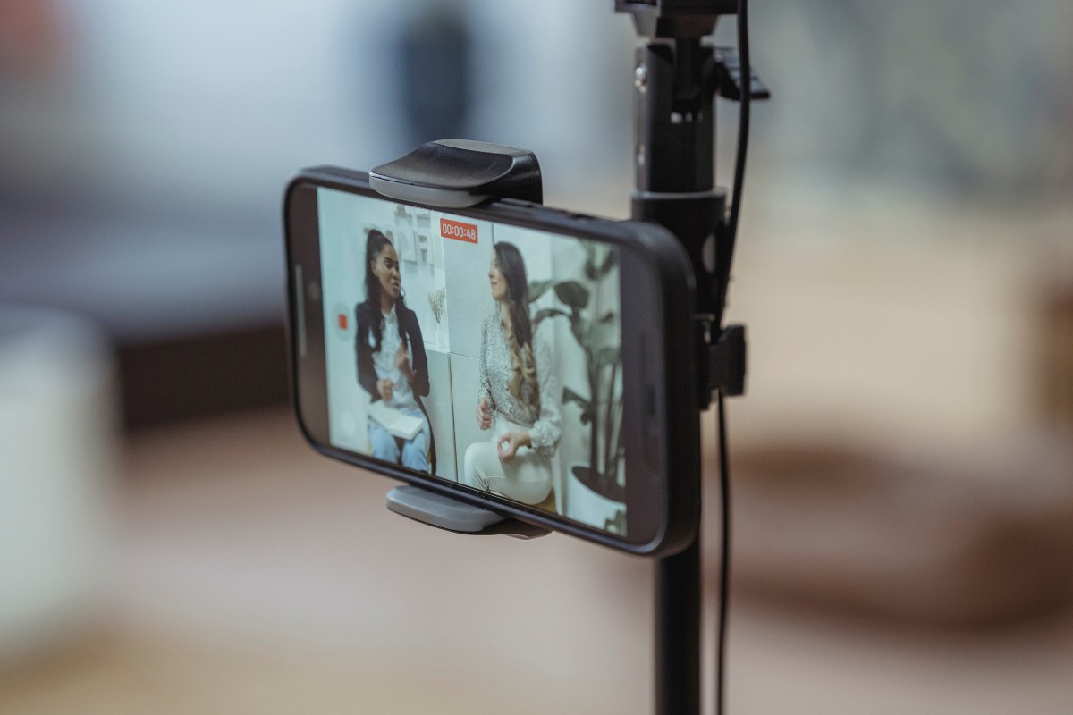 Using Instagram Live for Real-Time Engagement